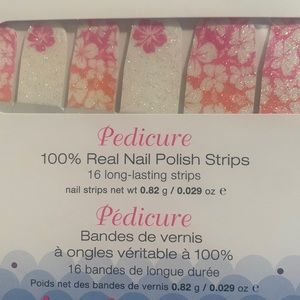 Color Street Nail Strips - Hibiscus Kiss Pedicure